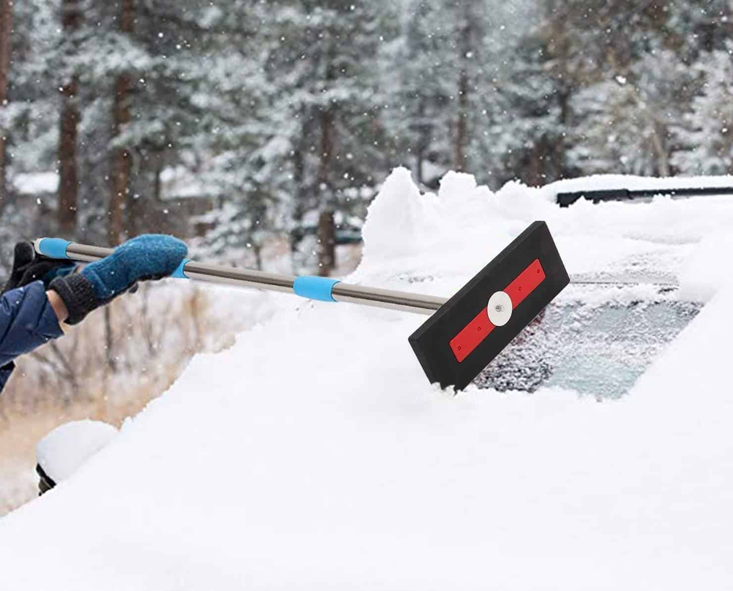 Top 10 Best Roof Rakes for Snow Removal Reviews | Guide