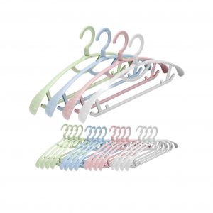 Senfhome Plastic Clothes Hanger